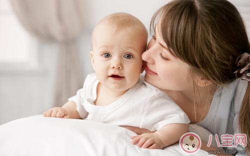 性格|为啥孩子回家都会先找妈妈！答案好暖