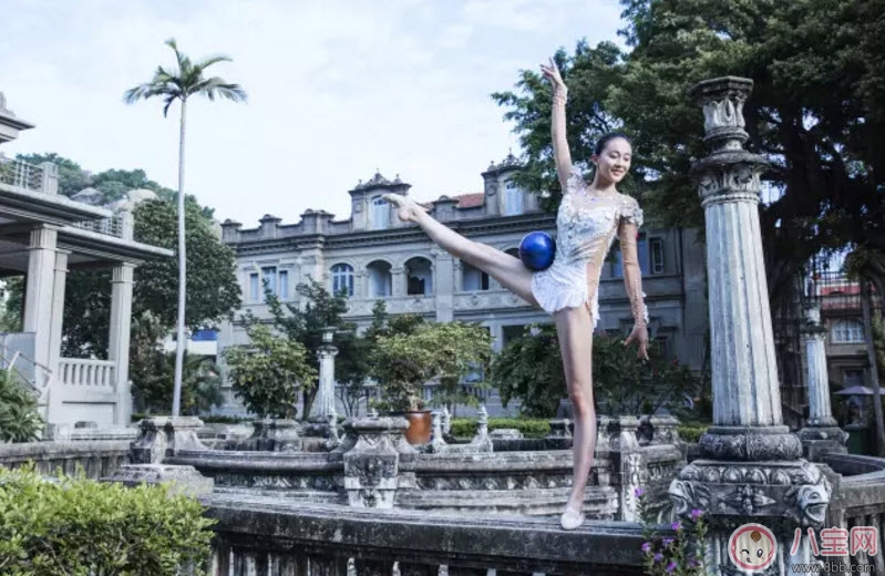 照片|张豆豆为什么21岁就退役 张豆豆挺胸照照片【多图】