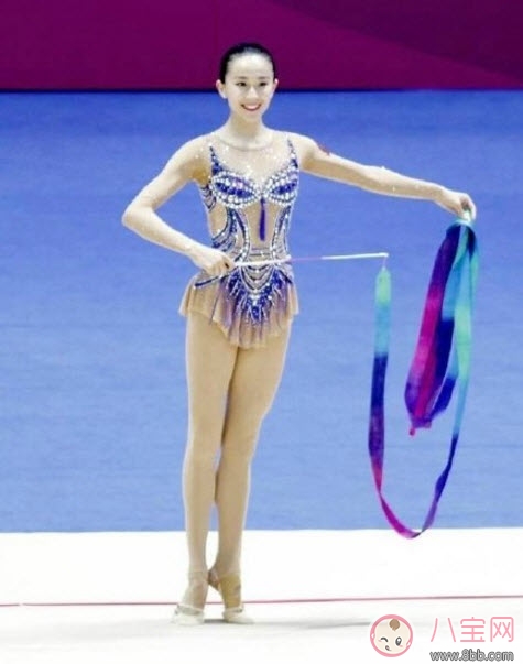 照片|张豆豆为什么21岁就退役 张豆豆挺胸照照片【多图】