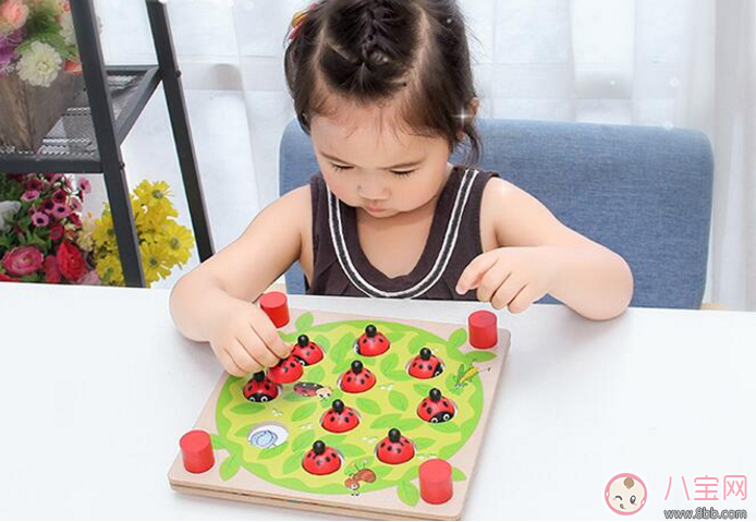 宝宝|父母怎么和1-3岁小孩子交流