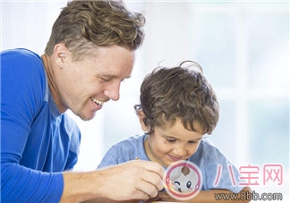 行为|父亲的用心陪伴 更能让孩子赢在起跑线上