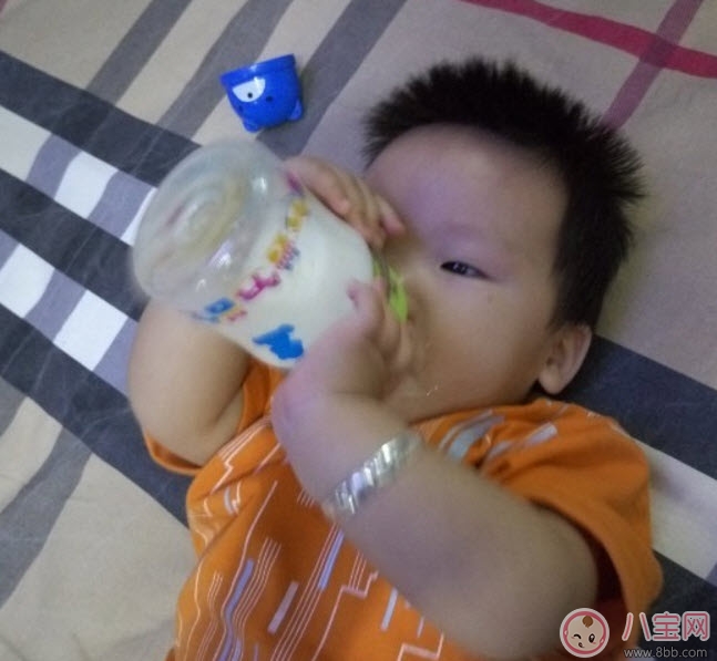 奶瓶|小白熊PPSU奶瓶怎么样 小白熊PPSU奶瓶好不好用测评分享