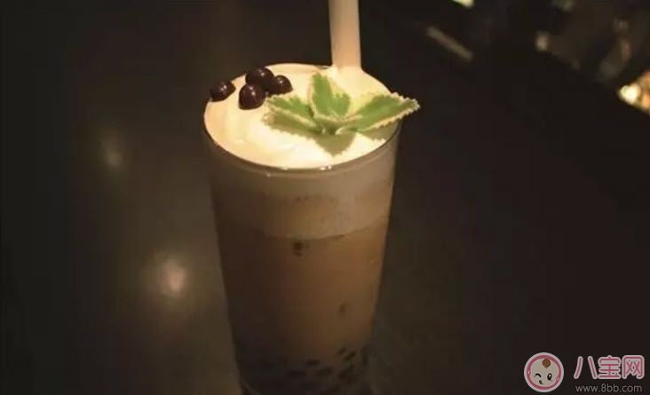 饮料|孕妇可以喝奶盖绿茶吗 贡茶的奶盖茶孕妇能喝吗