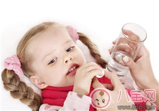 耳朵痛|宝宝耳朵痛 小心感冒引起中耳炎