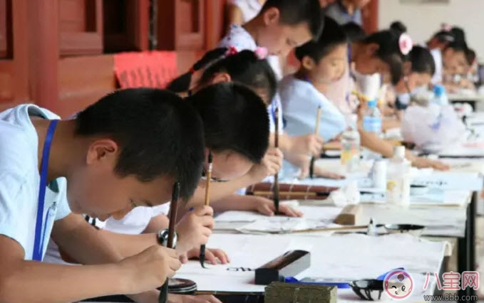 学习|孩子学书法的最佳年龄 哪些明星的孩子在学书法