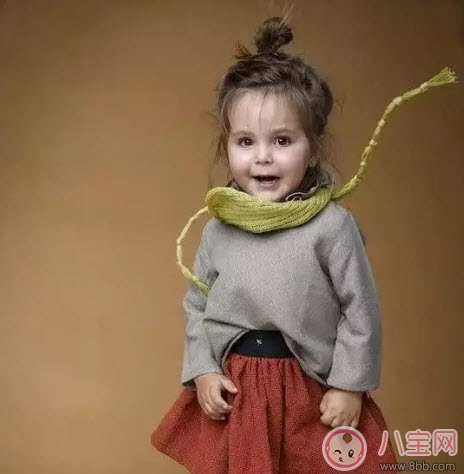 衣服|初秋需要给宝宝穿上一件肚兜吗 初秋新生儿宝宝穿什么好