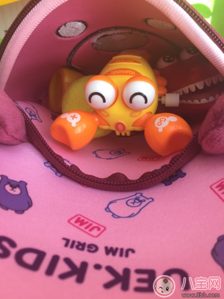 书包|上学小书包用哪款好 uek幼儿园宝宝书包测评