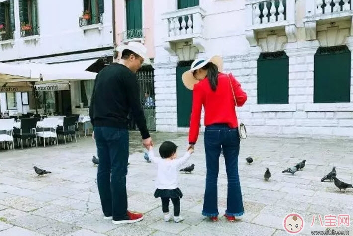 宝宝|章泽天女儿多大了 奶茶妹妹章泽天有几个孩子