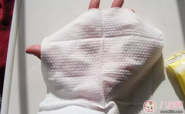 洗脸|湿巾可以给宝宝用来洗脸吗 宝宝早上用湿巾洗脸好吗
