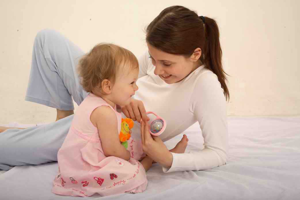 身体|如何发展宝宝身心健全宝宝爬行训练很重要