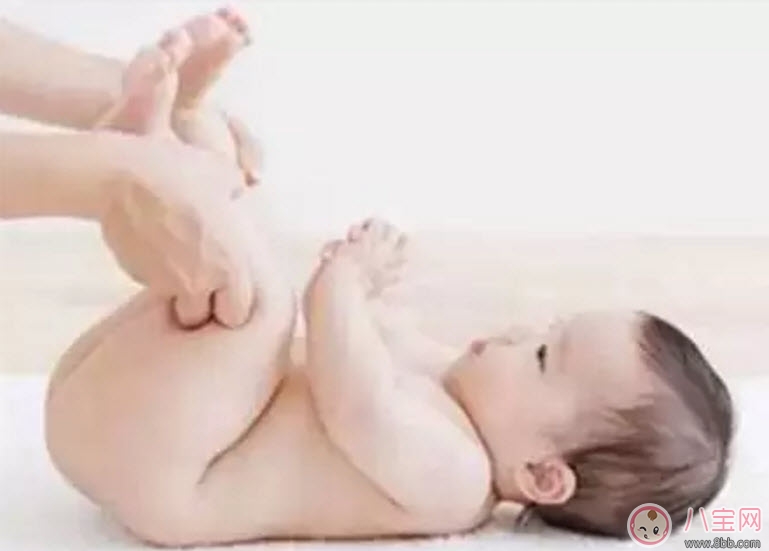 胀气|宝宝肠胀气的症状有哪些 怎么缓解宝宝肠胀气