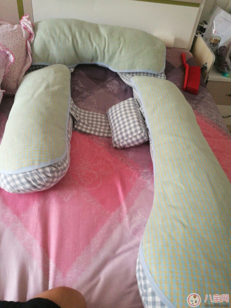 睡觉|怀孕肚子太大总是睡不好 孕妇护腰枕头测评