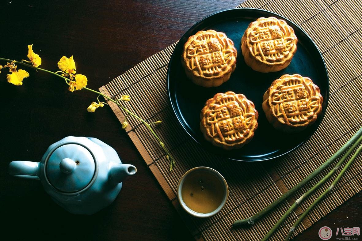 营养|孕期吃月饼如何挑选孕期吃月饼注意事项