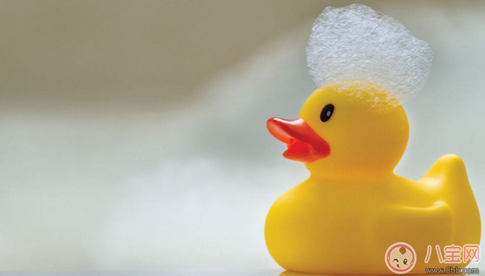 洗澡|给宝宝洗澡有什么讲究 这五个错误要避免