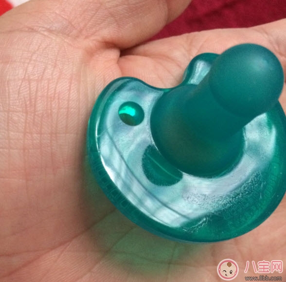 奶嘴|新安怡3号安抚奶嘴怎么样 新安怡绿色安抚奶嘴好用吗