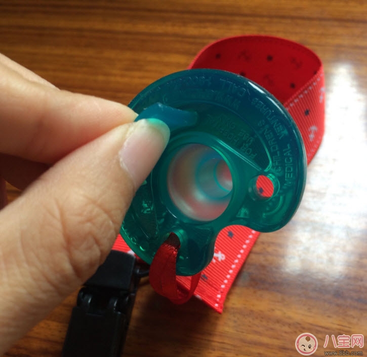 奶嘴|新安怡3号安抚奶嘴怎么样 新安怡绿色安抚奶嘴好用吗