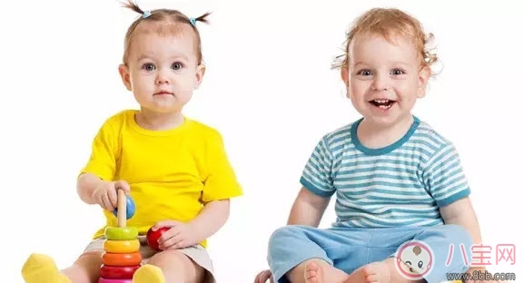 健康|宝宝走路内八字怎么办 宝宝走路内八字的原因有哪些