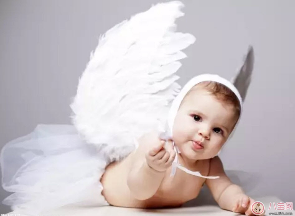 尿布|宝宝棉布尿片上的屎怎么洗干净 宝宝棉布尿片怎么洗的又快又干净