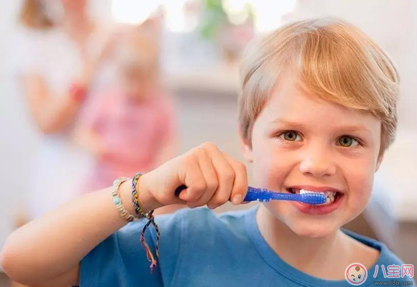 牙齿|孩子牙齿坏的快 定是用品没选好