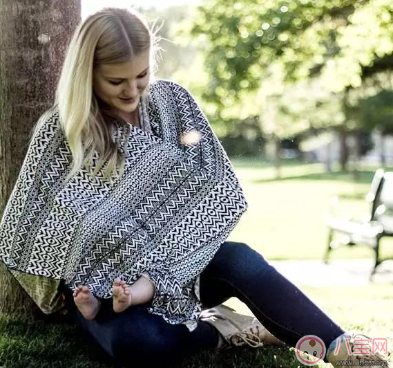 哺乳|公众场合哺乳争议大 哺乳来块哺乳巾吧