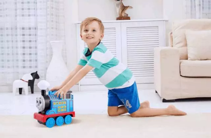 生活用品|微信语音互陪伴孩子不孤单 动托马斯故事机测评