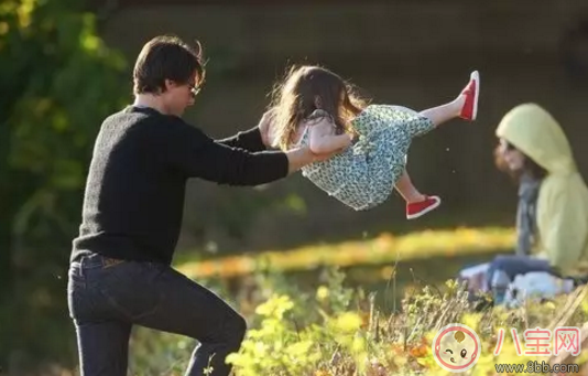 明星|贝克汉姆邓超周杰伦纷纷沦为“女儿奴” 有爸爸疼的女孩更有成就感