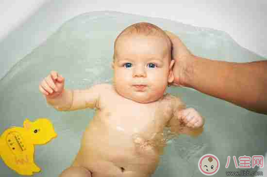 洗澡|秋季洗澡易着凉 如何保证水温不变凉