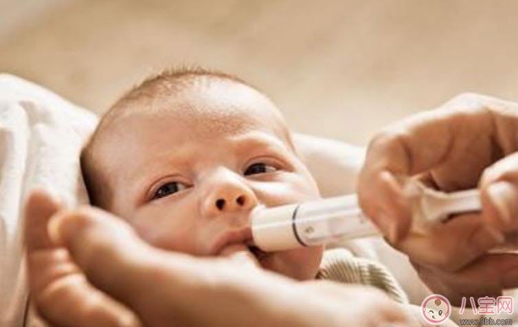 衣服|宝宝穿太多有什么坏处 宝宝穿太多反而生病是真的吗