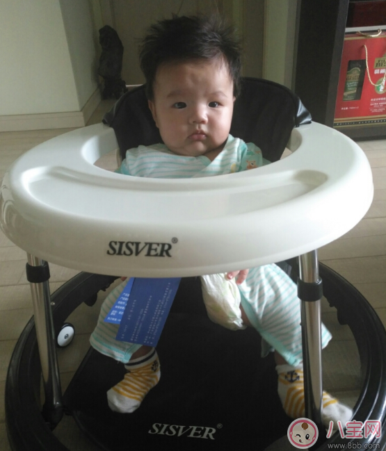 孩子|孩子学走路学步机怎么选 7-18月婴儿学步车试用测评