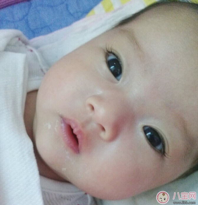 萌娃|权律二为什么火了出名了 权律二为什么叫兔子妹(权律二妈妈ins)