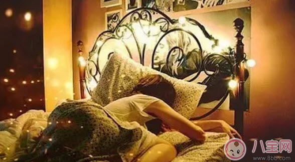 睡觉|新生儿睡觉能开夜灯吗 新生儿睡觉开夜灯好吗