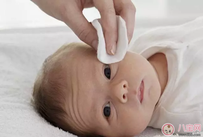 婴幼儿|宝宝便秘、口气、烂嘴角的真正原因 千万不要误诊