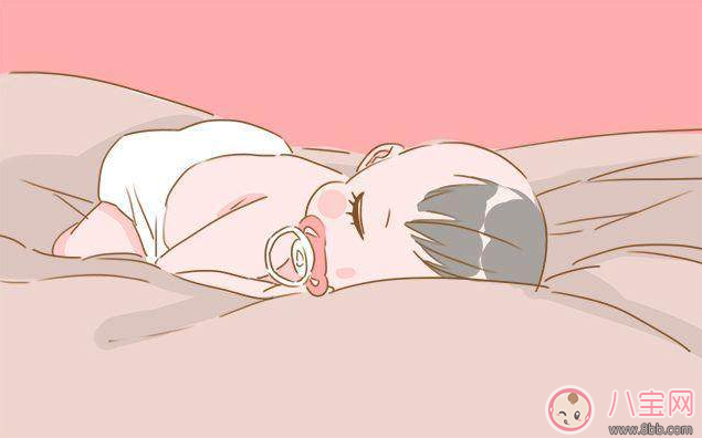 睡觉|1岁宝宝睡觉误区有哪些 孩子这么睡觉危害很大妈妈要注意