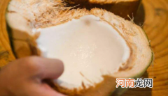 椰子椰肉硬的可以吃吗