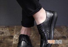 牛皮鞋这样软化不硬不磨 牛皮鞋子磨脚怎么处理