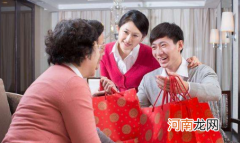 新婚第一年走亲戚拿几样东西