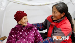 新婚第一年新媳妇需要给公婆买衣服吗