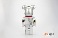 正品暴力熊是什么材质做的