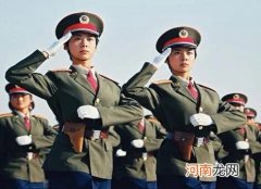 各国敬礼标准姿势盘点 敬礼是左手还是右手有规定吗