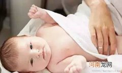 新生儿体温应该是多少