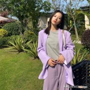 衣服紫色配什么颜色好看