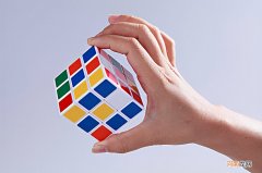 初学者使用的魔方口诀最简单的