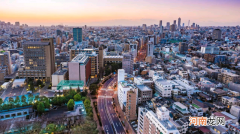 日本相当于中国哪个省面积