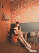 女生橘色波点裙配蝴蝶结穿搭 女生橘色服装搭配什么颜色