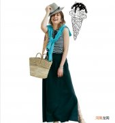 天热怎么穿凉爽时尚又减龄？选择裙子准没错，40+的女性可以参考