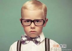 孩子近视镜应该年年换