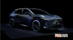 丰田bZ4X GR运动概念车亮相 装配黑化套件优质
