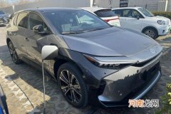 定位中型SUV/续航500公里 丰田bZ4X实车曝光优质