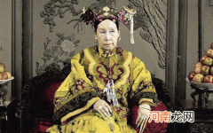 慈禧太后为何死后一年才下葬?下葬当天臭气熏天