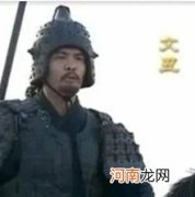 三国最厉害的战将射落张辽，杀退徐晃，险胜赵云